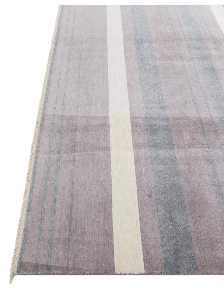 Detail image of  6' 7 x 9' 10  Hand Knotted Darya Wool Rug