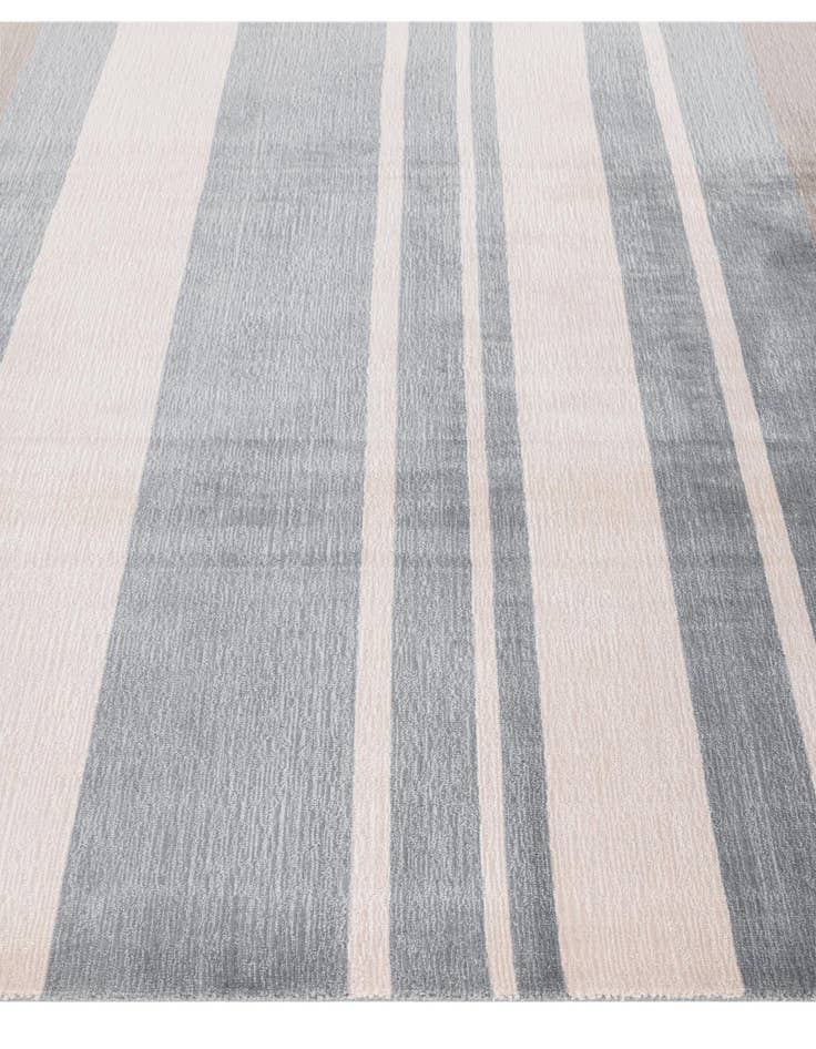 Detail image of  6' 7 x 9' 10  Hand Knotted Darya Wool Rug