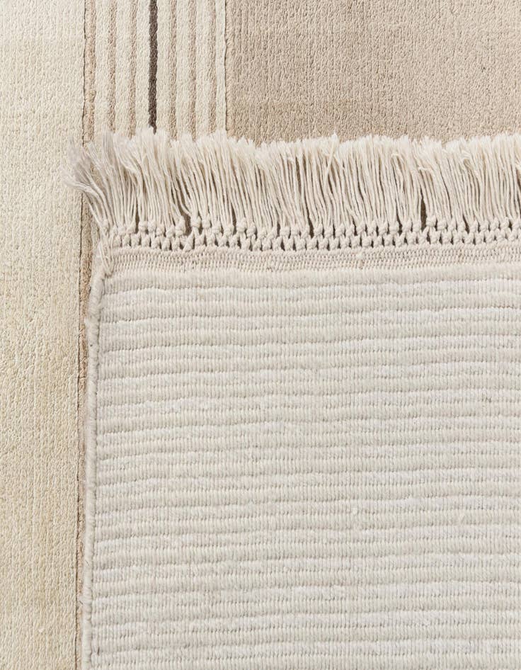 Detail image of  6' 10 x 9' 5  Hand Knotted Darya Wool Rug