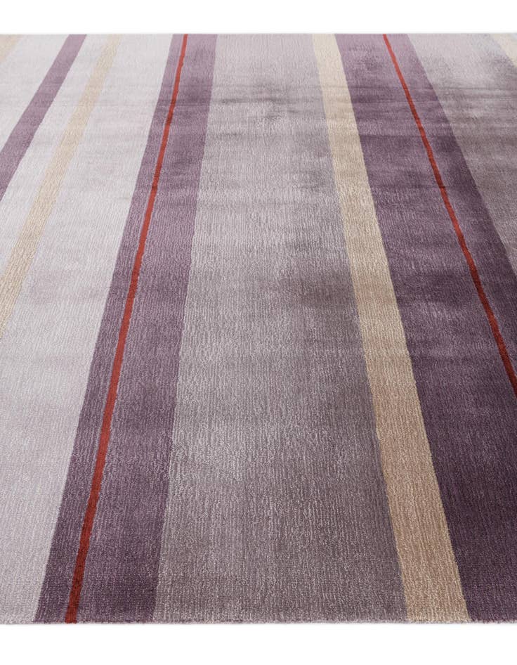 Detail image of  6' 4 x 9' 8  Hand Knotted Darya Wool Rug