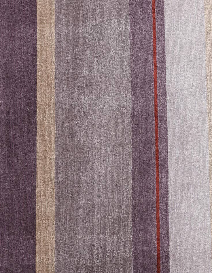 Detail image of  6' 4 x 9' 8  Hand Knotted Darya Wool Rug