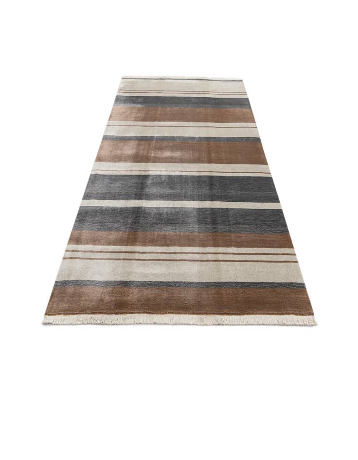 Detail image of  6' 6 x 9' 9  Hand Knotted Darya Wool Rug