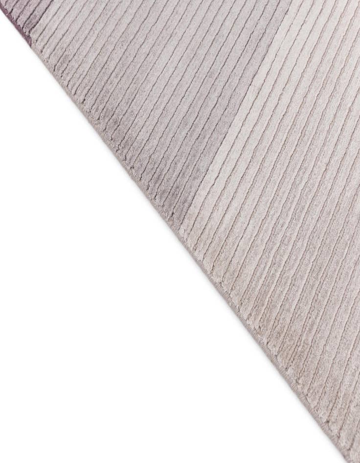 Detail image of  6' 7 x 9' 10  Hand Knotted Darya Wool Rug