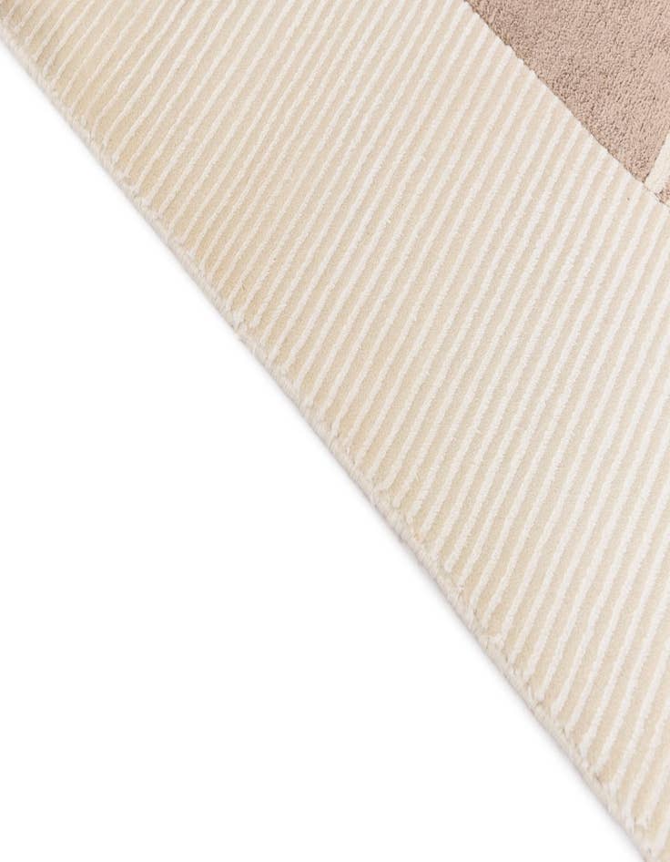 Detail image of  6' 9 x 9' 5  Hand Knotted Darya Wool Rug