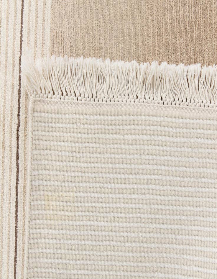 Detail image of  6' 9 x 9' 5  Hand Knotted Darya Wool Rug