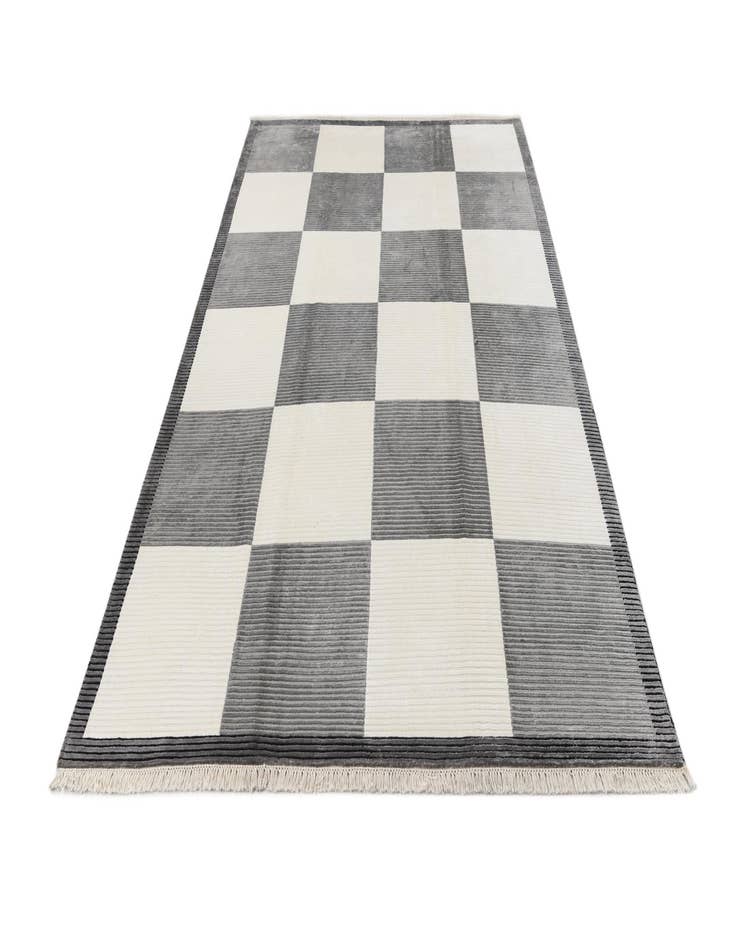 Detail image of  6' 6 x 9' 11  Hand Knotted Darya Wool Rug