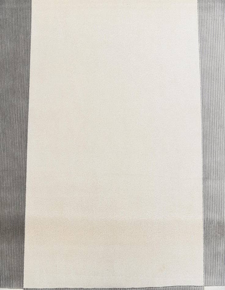 Detail image of  6' 7 x 10'  Hand Knotted Darya Wool Rug