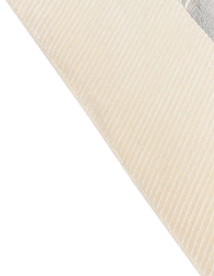 Detail image of  6' 11 x 9' 4  Hand Knotted Darya Wool Rug