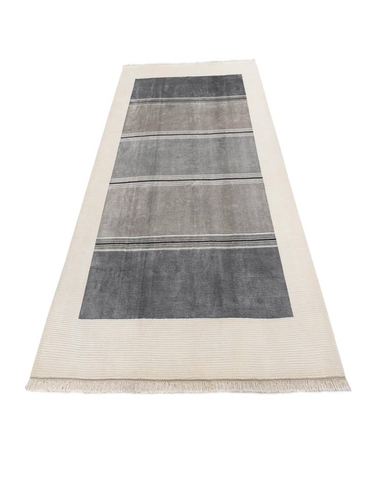 Detail image of  6' 10 x 9' 9  Hand Knotted Darya Wool Rug