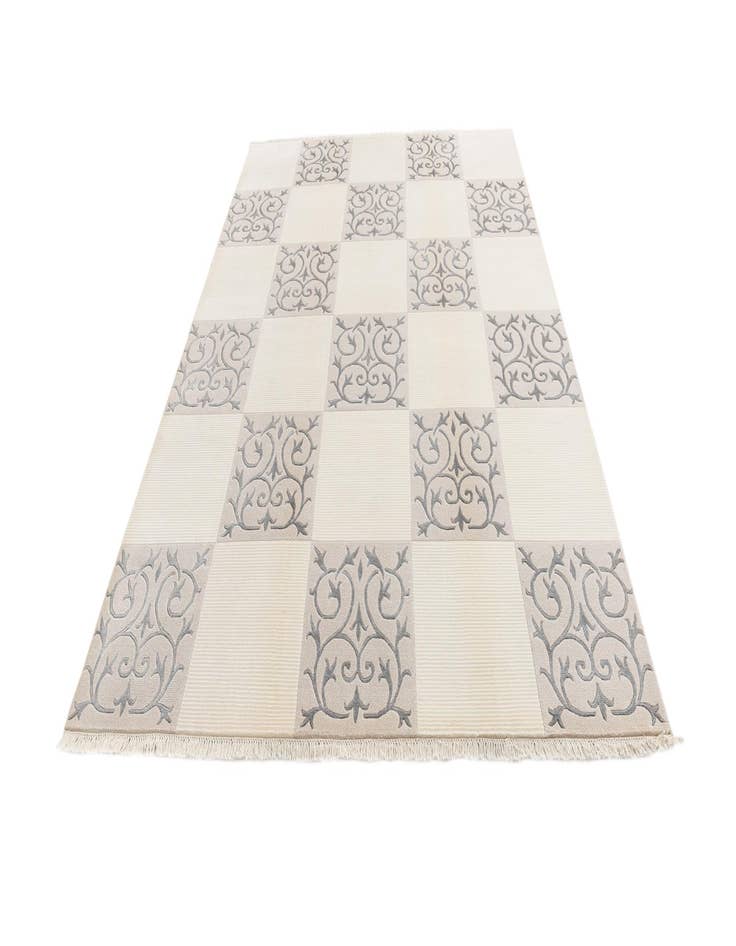 Detail image of  6' 7 x 9' 10  Hand Knotted Darya Wool Rug