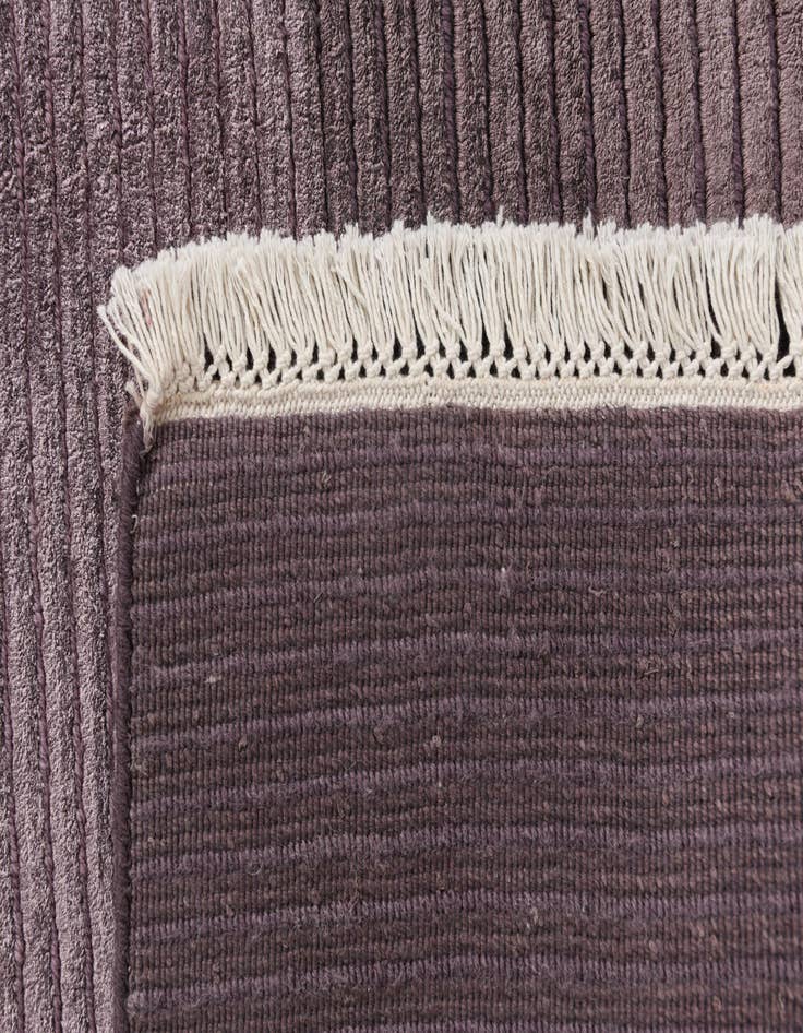 Detail image of  6' 7 x 10'  Hand Knotted Darya Wool Rug