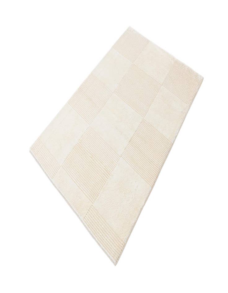 Detail image of  2' 11 x 4' 7  Hand Knotted Darya Wool Rug