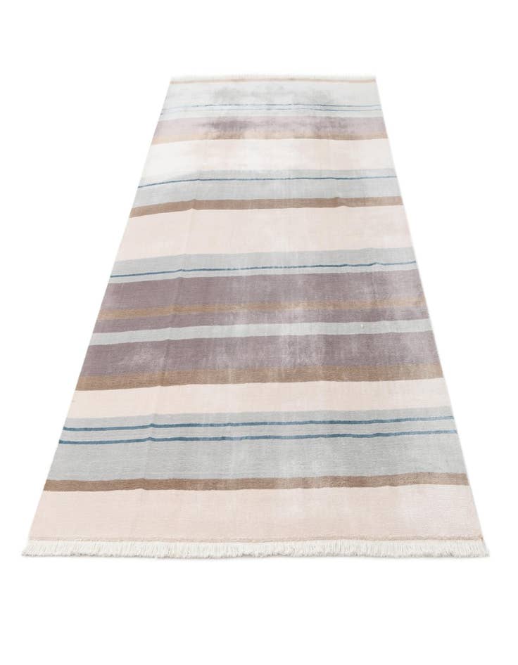 Detail image of  6' 6 x 9' 8  Hand Knotted Darya Wool Rug