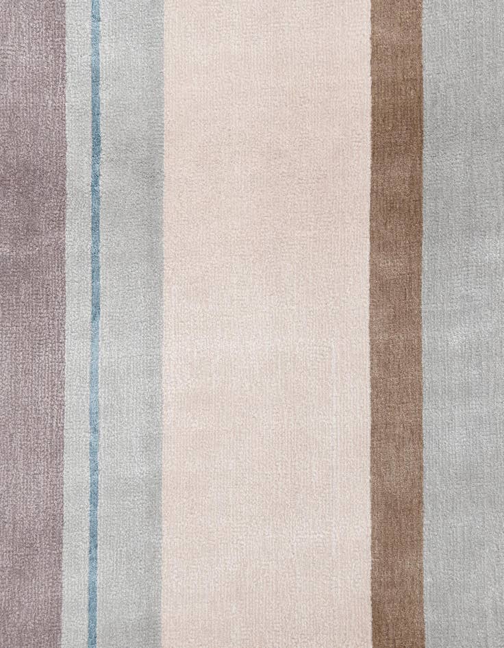 Detail image of  6' 6 x 9' 8  Hand Knotted Darya Wool Rug