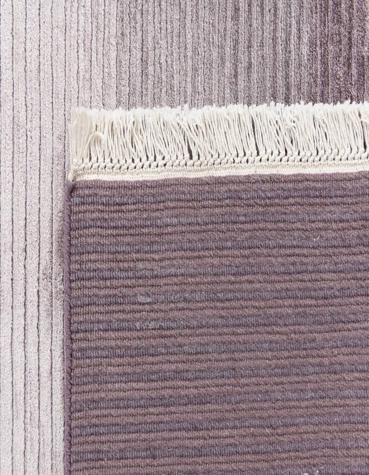 Detail image of  5' x 6' 9  Hand Knotted Darya Wool Rug