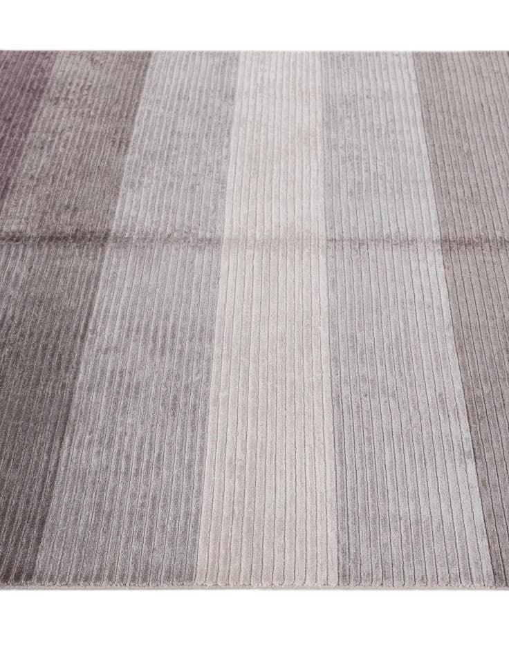 Detail image of  4' 10 x 6' 9  Hand Knotted Darya Wool Rug