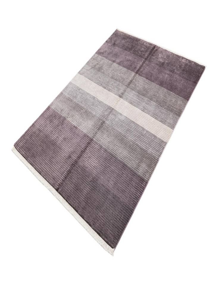 Detail image of  4' 11 x 6' 7  Hand Knotted Darya Wool Rug