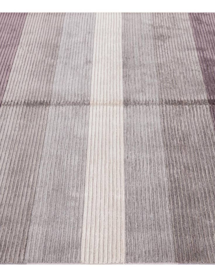 Detail image of  4' 11 x 6' 7  Hand Knotted Darya Wool Rug