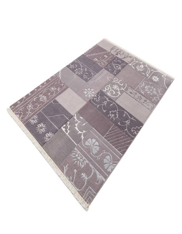 Detail image of  4' 7 x 6' 9  Hand Knotted Darya Wool Rug