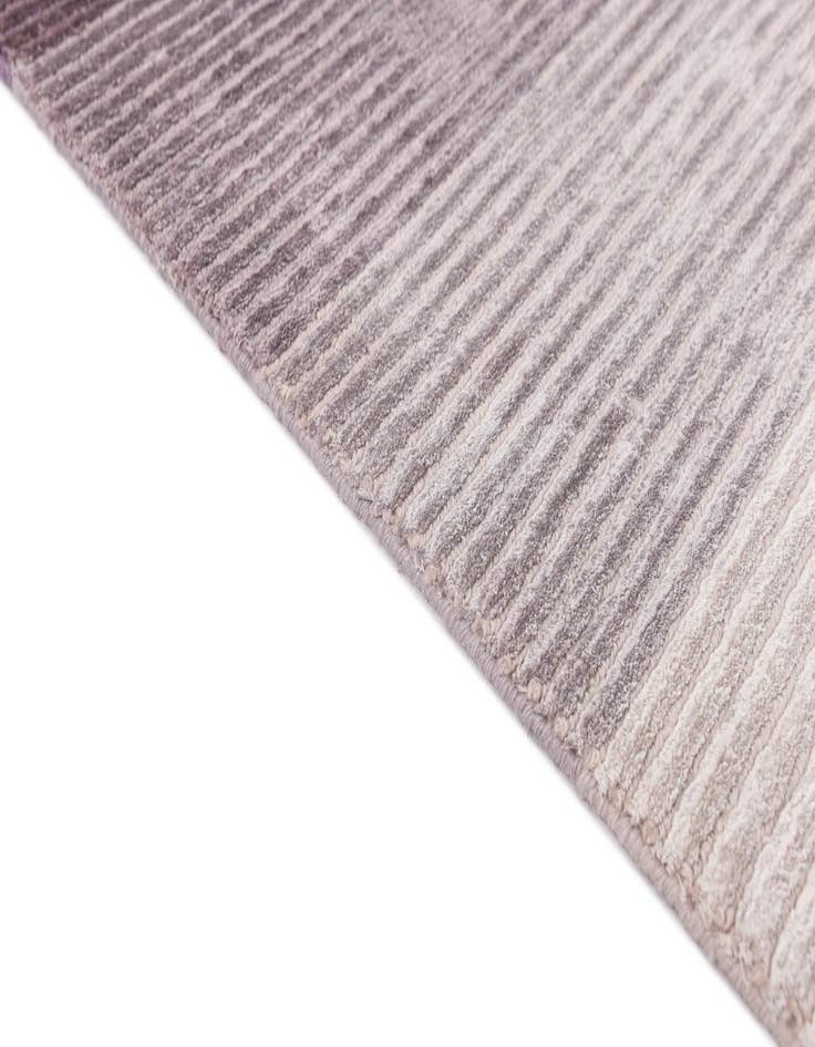 Detail image of  4' 11 x 6' 9  Hand Knotted Darya Wool Rug