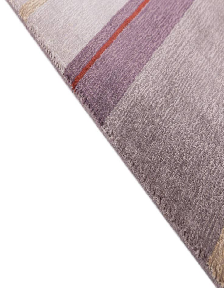 Detail image of  4' 11 x 6' 7  Hand Knotted Darya Wool Rug