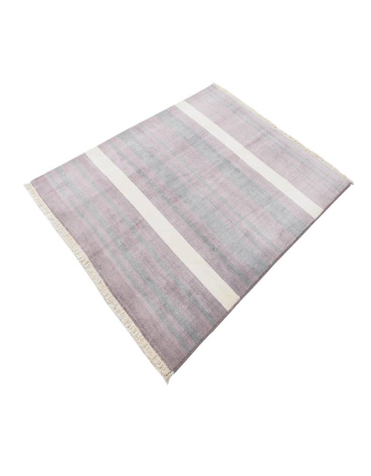 Detail image of  4' 11 x 6' 8  Hand Knotted Darya Wool Rug