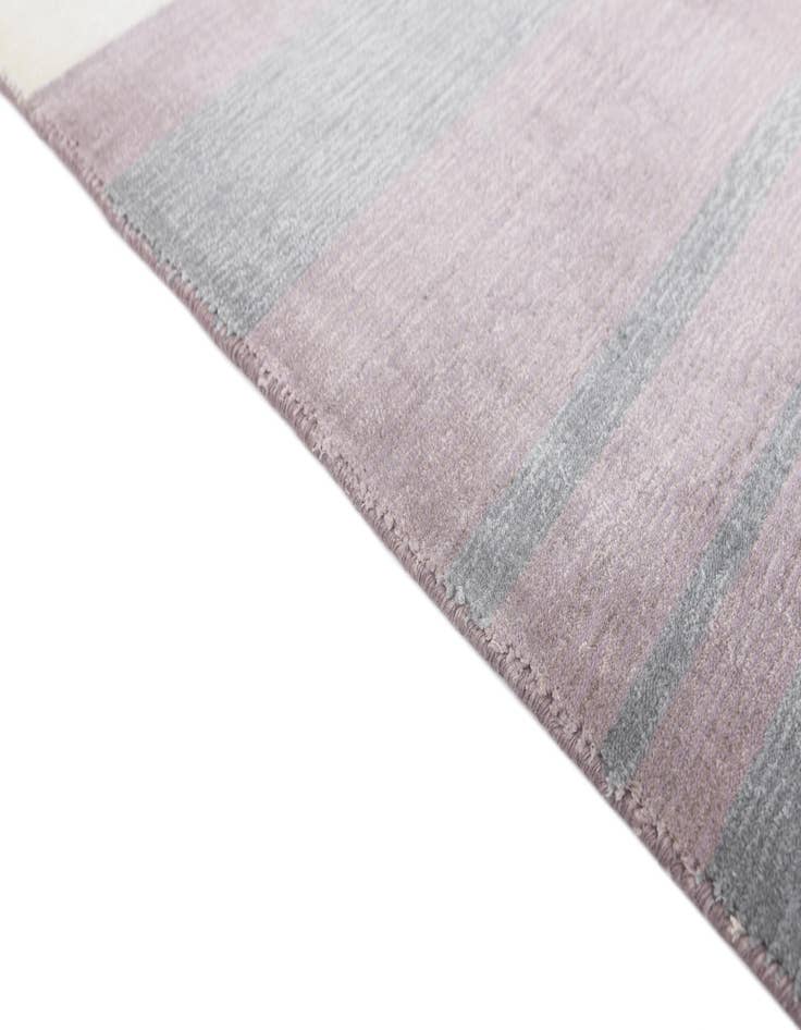 Detail image of  4' 11 x 6' 8  Hand Knotted Darya Wool Rug