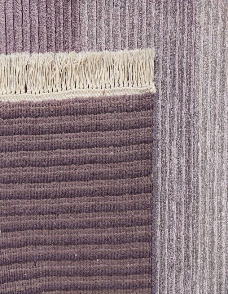 Detail image of  4' 11 x 6' 5  Hand Knotted Darya Wool Rug