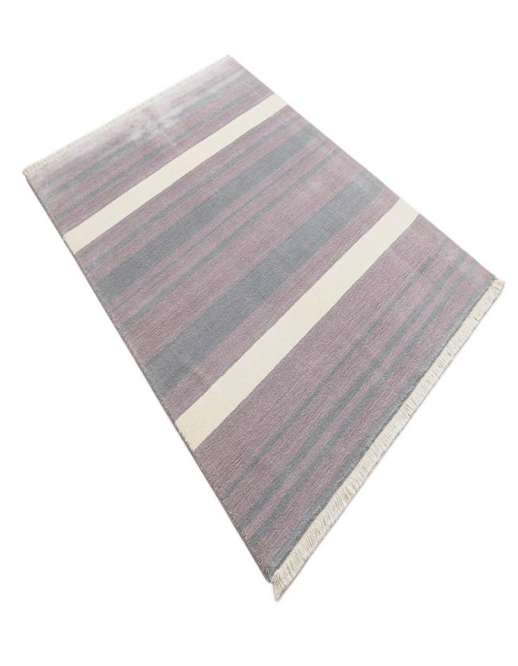 Detail image of  4' 11 x 6' 7  Hand Knotted Darya Wool Rug