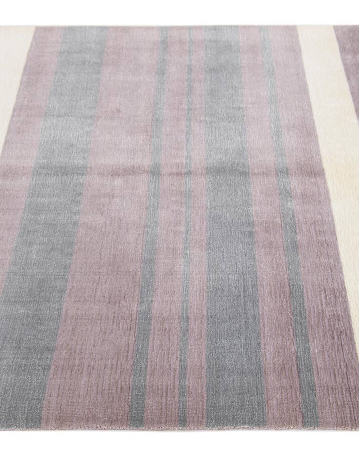 Detail image of  4' 11 x 6' 7  Hand Knotted Darya Wool Rug