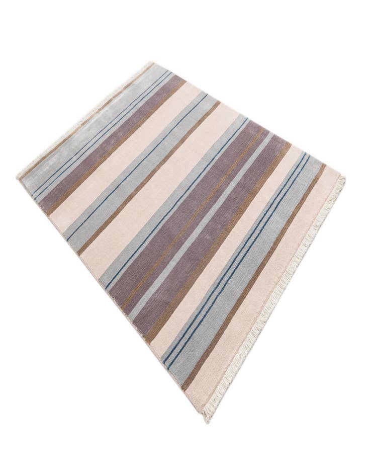 Detail image of  4' 11 x 6' 7  Hand Knotted Darya Wool Rug