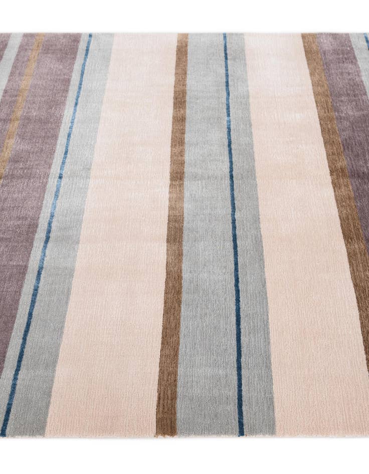 Detail image of  4' 11 x 6' 7  Hand Knotted Darya Wool Rug