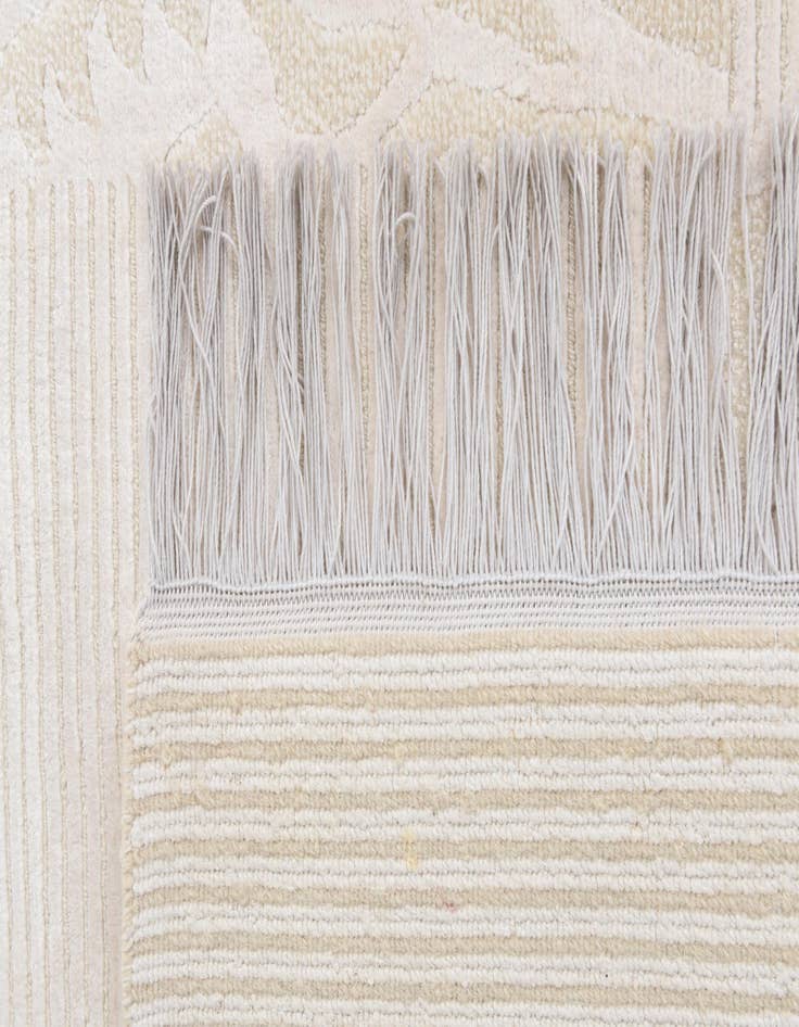 Detail image of  5' 9 x 8'  Hand Knotted Darya Wool Rug