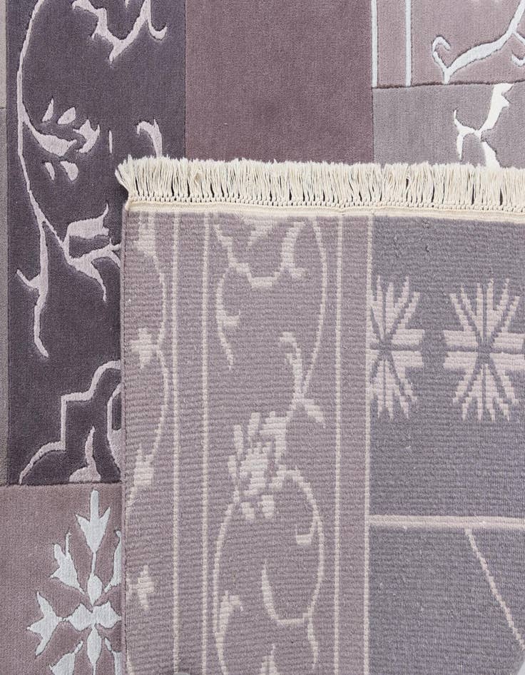 Detail image of  5' 7 x 8'  Hand Knotted Darya Wool Rug