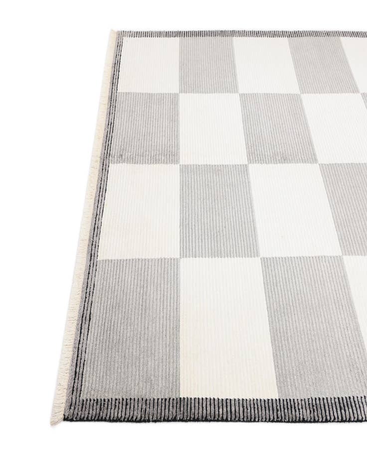 Detail image of  5' 6 x 7' 9  Hand Knotted Darya Wool Rug