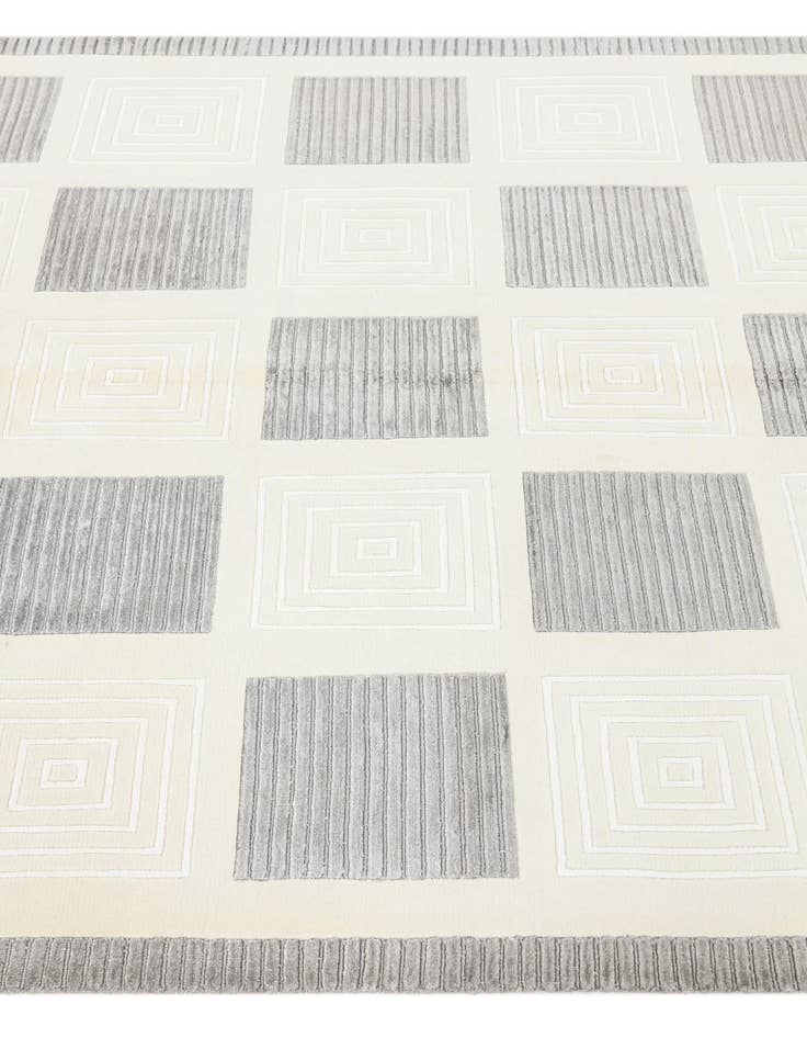 Detail image of  5' 7 x 7' 11  Hand Knotted Darya Wool Rug