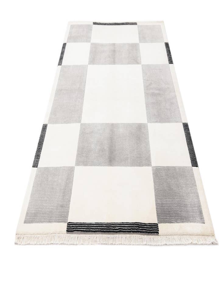 Detail image of  5' 5 x 7' 10  Hand Knotted Darya Wool Rug