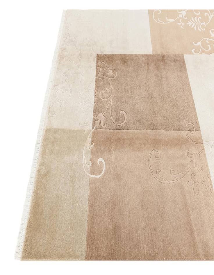 Detail image of  5' 7 x 8'  Hand Knotted Darya Wool Rug