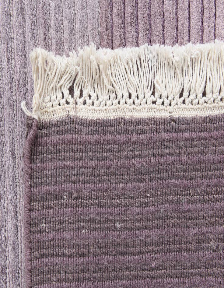 Detail image of  4' 11 x 6' 8  Hand Knotted Darya Wool Rug