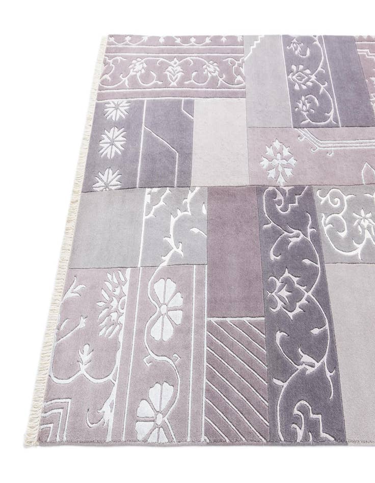 Detail image of  4' 7 x 6' 9  Hand Knotted Darya Wool Rug