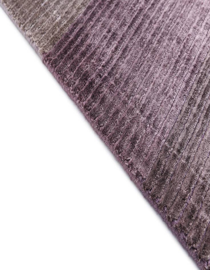 Detail image of  4' 11 x 6' 9  Hand Knotted Darya Wool Rug