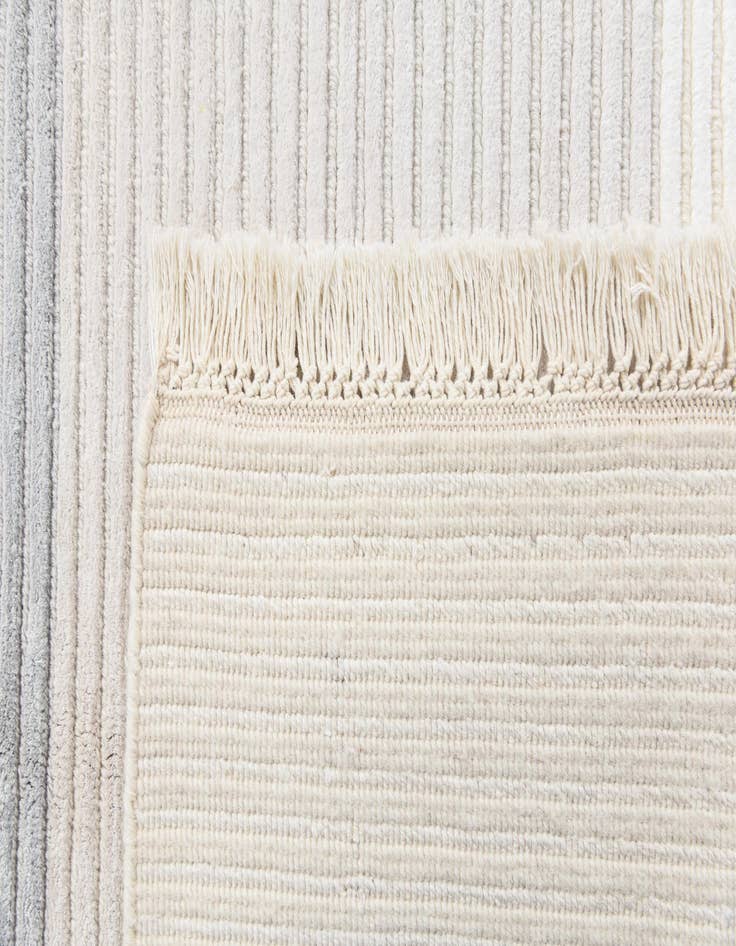 Detail image of  5' 6 x 7' 9  Hand Knotted Darya Wool Rug