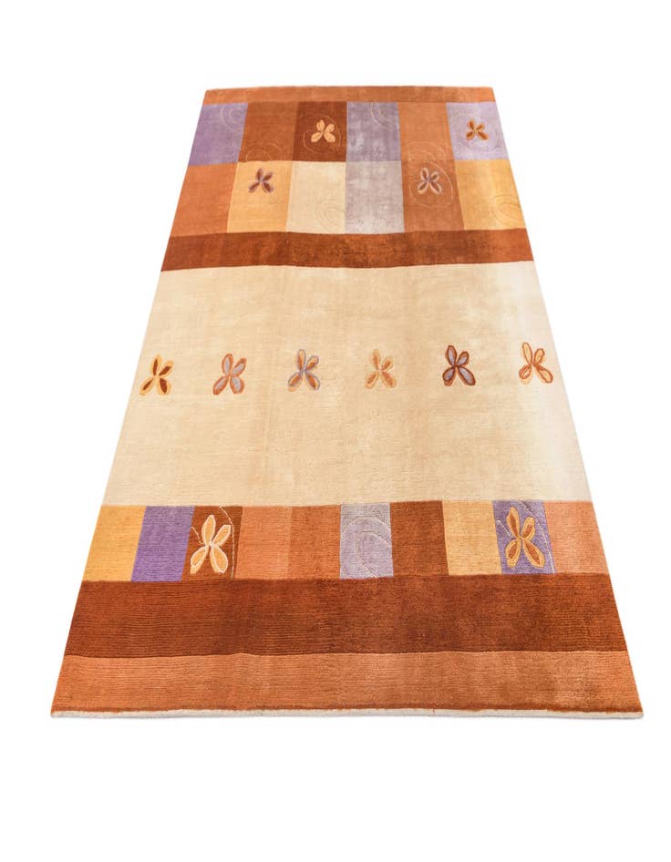 Detail image of  5' 8 x 7' 10  Hand Knotted Darya Rug