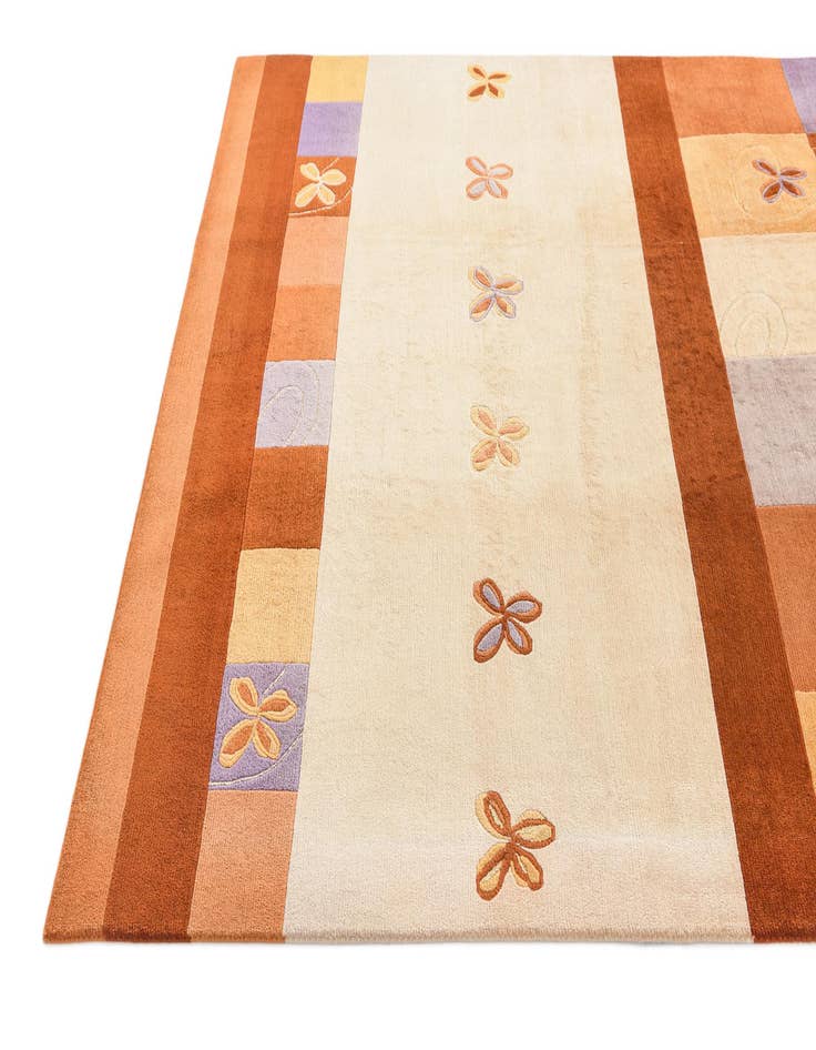 Detail image of  5' 8 x 7' 10  Hand Knotted Darya Rug