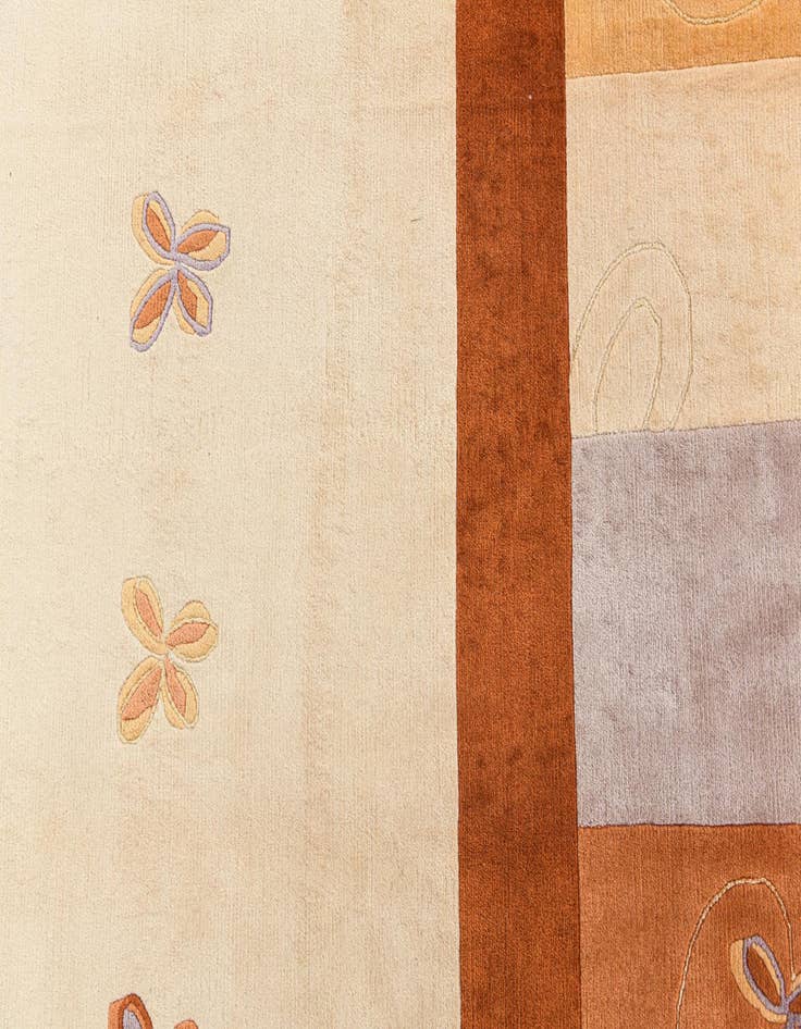 Detail image of  5' 8 x 7' 10  Hand Knotted Darya Rug