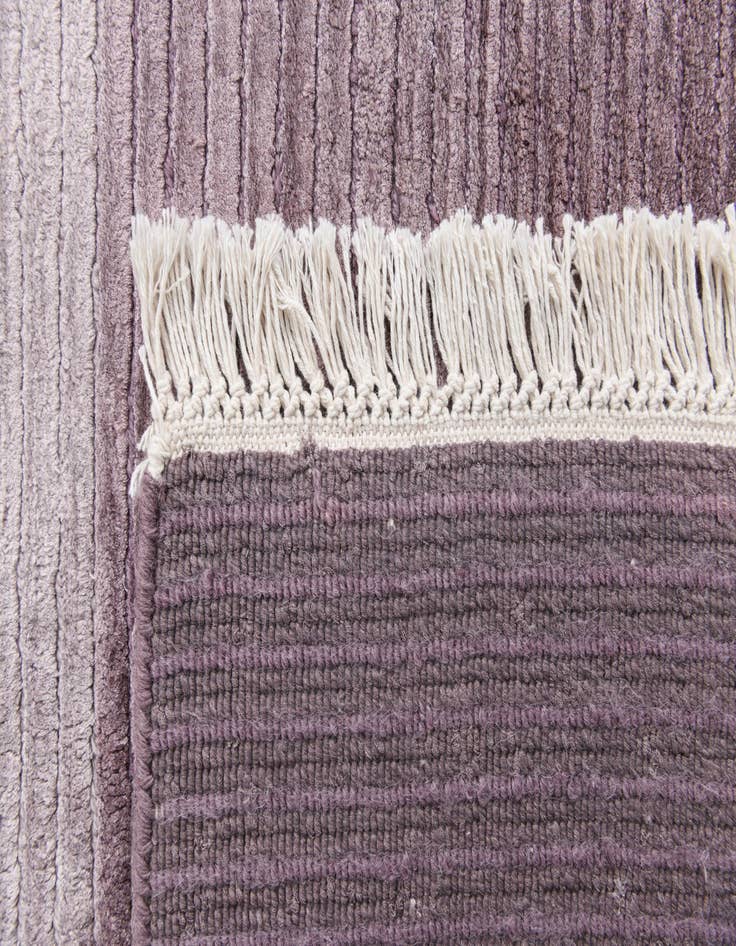 Detail image of  6' 7 x 9' 10  Hand Knotted Darya Wool Rug