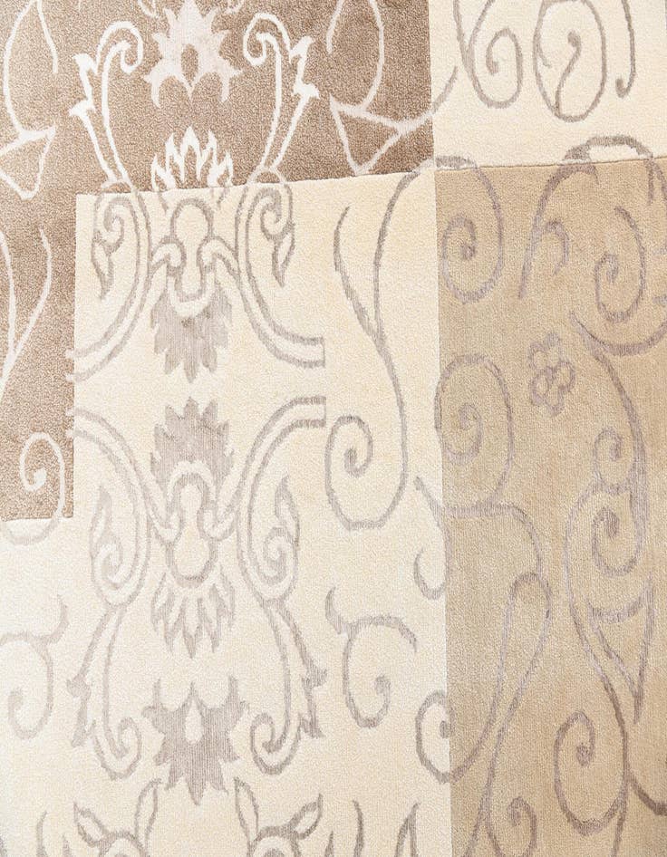 Detail image of  6' 9 x 9' 11  Hand Knotted Darya Wool Rug