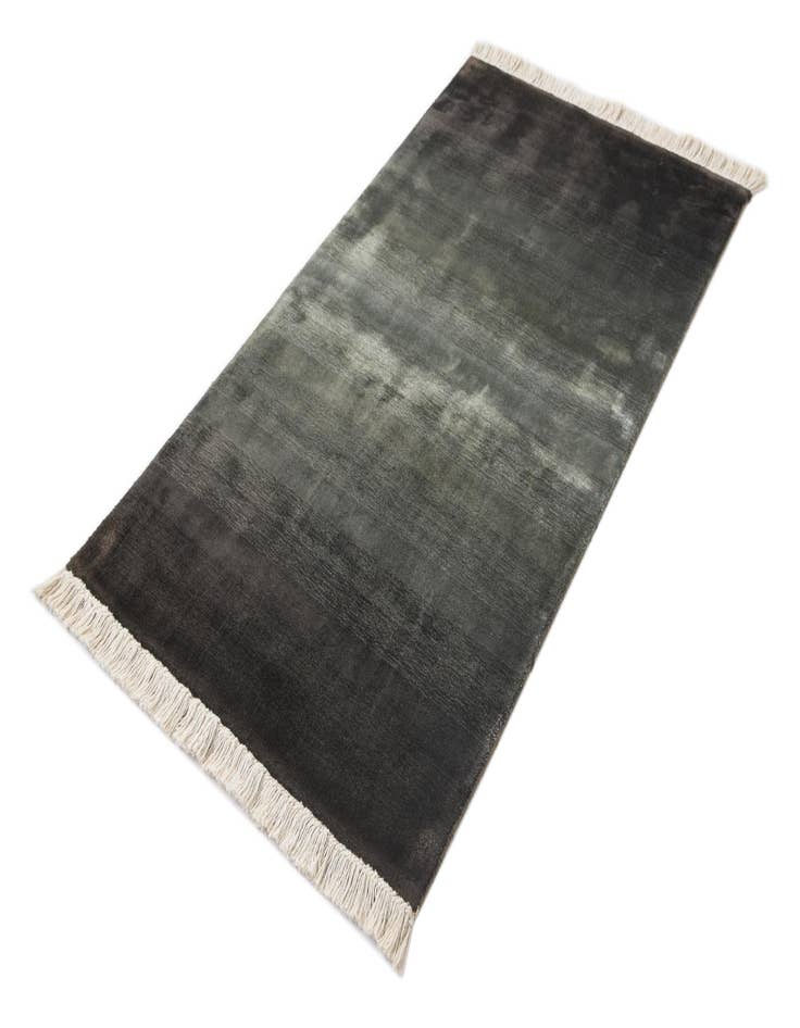 Detail image of  2' 7 x 4' 11  Hand Knotted Darya Wool Rug