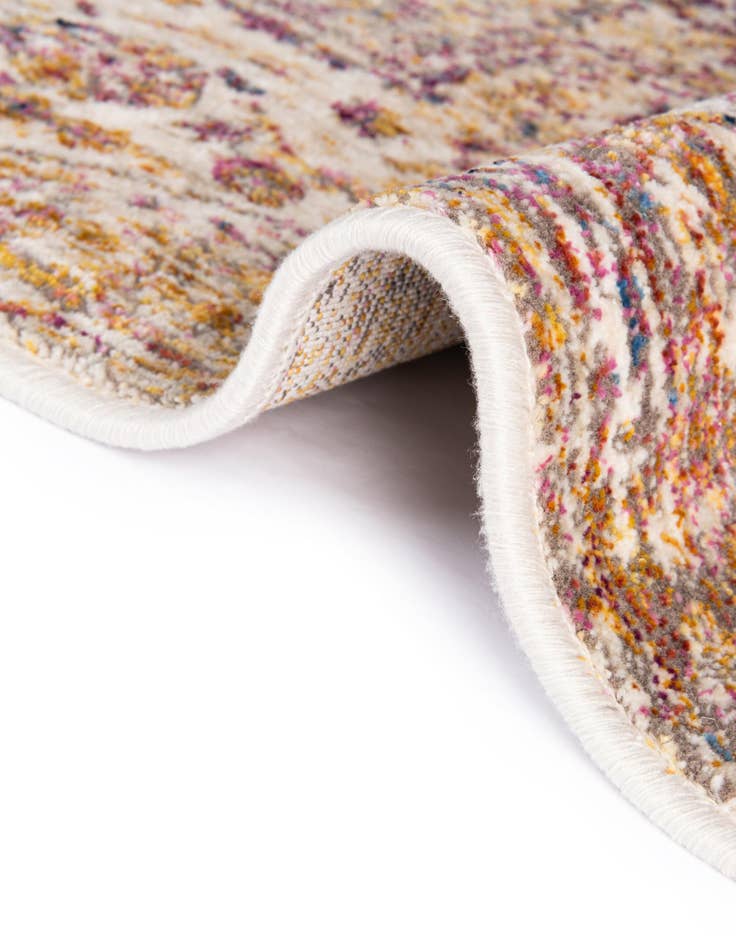 Detail image of  6' x 8' 9 Deepa Rug