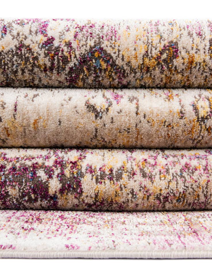 Detail image of  6' x 8' 9 Deepa Rug